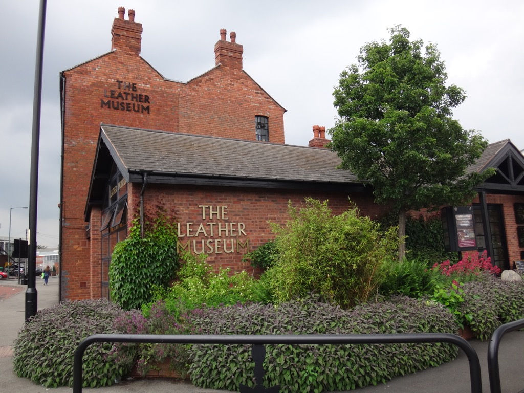 GDH Leather Courses 2024 Inspiration for Leatherworkers GDH Leather